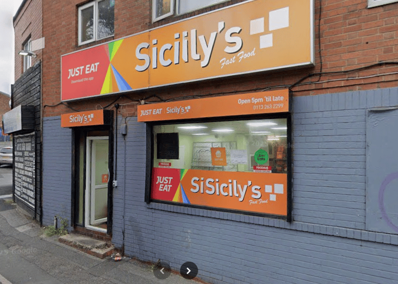 Sicily's are particularly famous for their "Munch Boxes" and extensive range of Parmesans - everything from the classic béchamel-topped chicken to the fiery Hot Shot version. Their charcoal-grilled burgers and seasoned fries make them a go-to for a late-night feast.