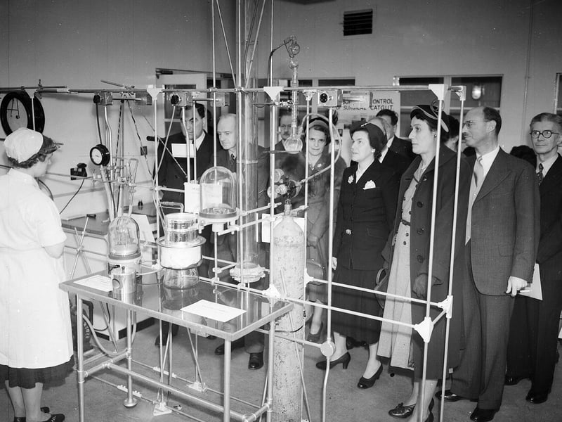 A look inside the Ethicon Suture Laboratories in Sighthill in March 1960.