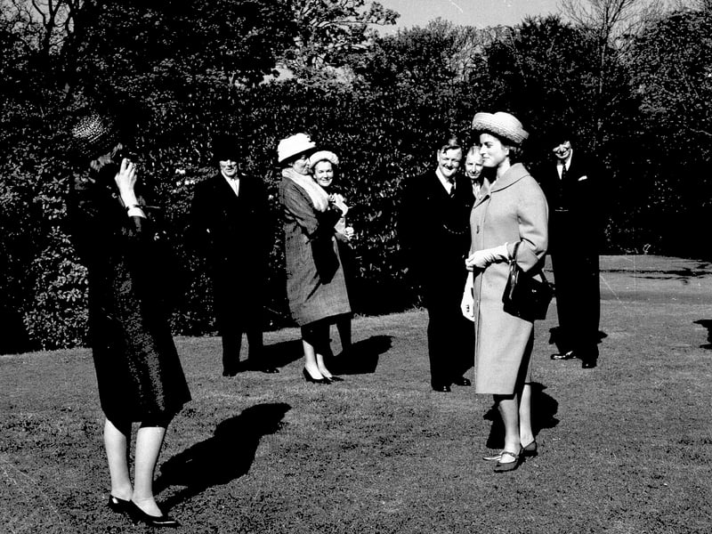 The Earl & Countess of Mansfield at the Botanic Gardens in October 1962.