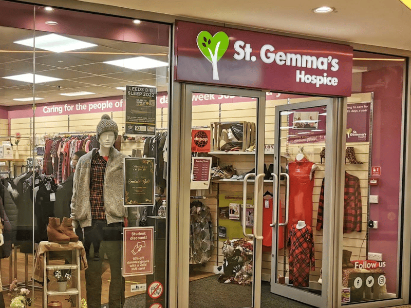Conveniently located in the Merrion Centre, this shop is a goldmine for students looking for professional interview outfits or quirky accessories to liven up a plain room. They have a high turnover of stock, so there is always something new and affordable on the rails. 💰 5 The Merrion Centre, Leeds LS2 8NG