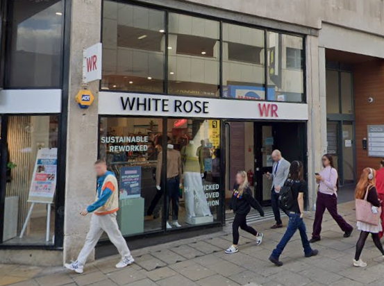 This beautifully curated boutique offers a high-end shopping experience, focusing on premium high-street and designer labels at charity shop prices. Proceeds benefit the Aegis Trust, allowing you to look sharp while supporting global peace-building efforts. 💰 77 Albion St, Leeds LS1 5AW