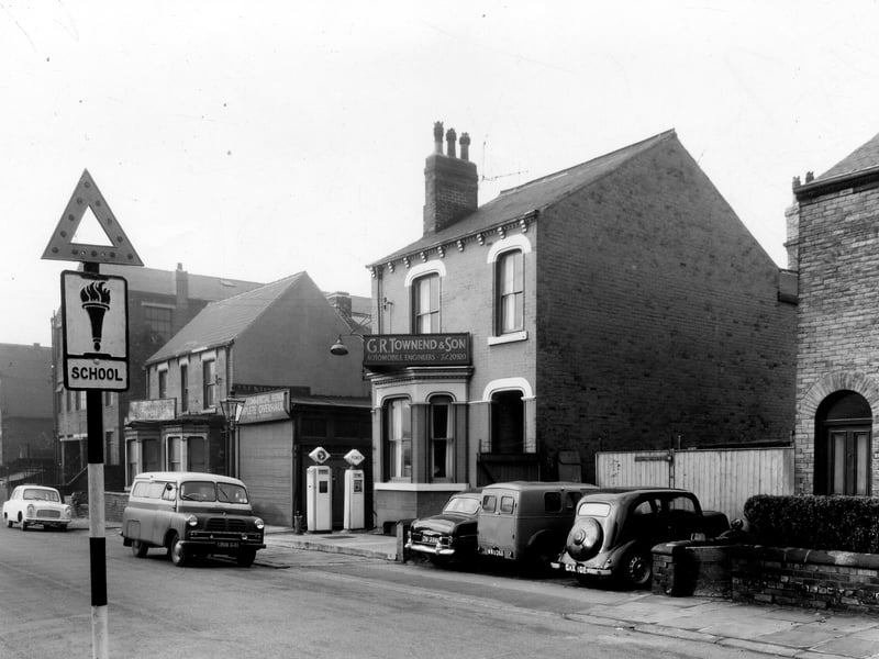 Ventnor Street in November 1959 To the left is St. Simon's Church of England school. Moving right, warehouse belonging to J.H. Bean and Co. Ltd., hardware and ironmongery dealers, also the adjacent house, these number 19/21. G.R. Townend and Son have a transport and haulage garage at number 23.
