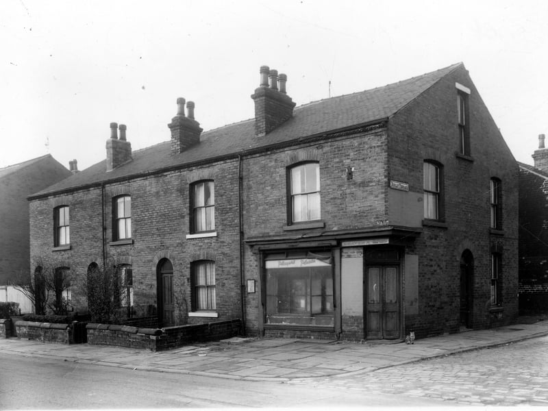 This view of Ventnor Street shows from the left, numbers 25 to 31. These were through houses with access from Burley Terrace which ran behind and on the right. Number 31 is an empty shop, number 1 Burley Terrace can be seen.