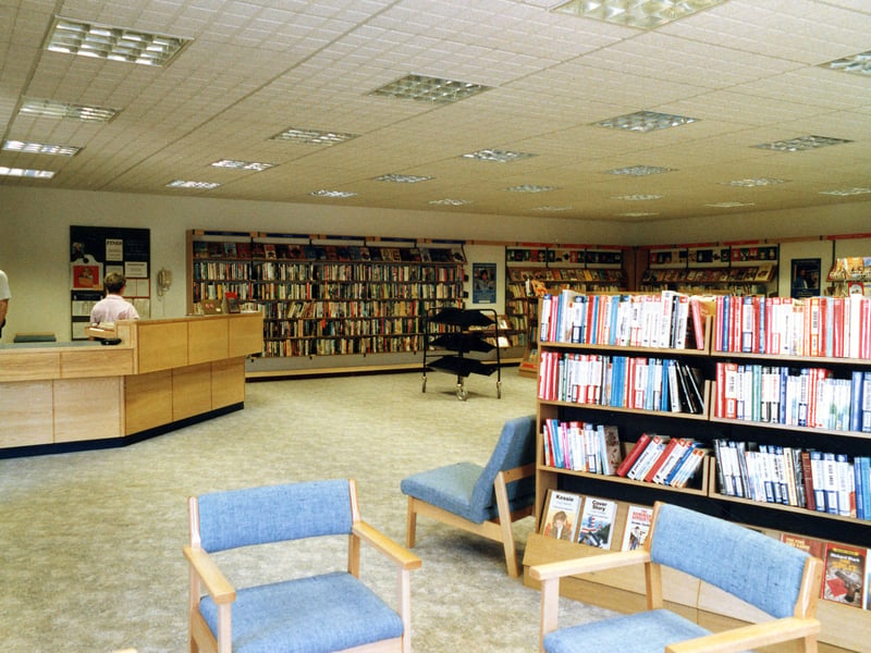 Inside Swinnow Branch Library on Swinnow Lane, taken in April 1987 around the time of its opening.