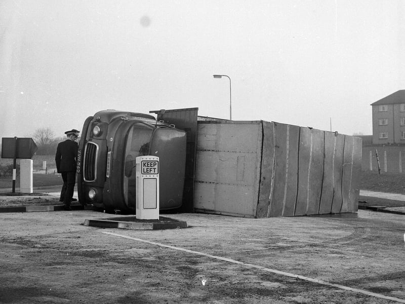 A lorry crash at Levenhall roundabout in Musselburgh involving a vehicle carrying a load of 500 Christmas turkeys in December 1962.