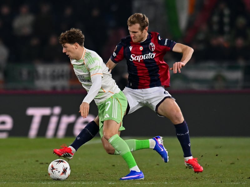 Tested to the max defensively as Bologna drove forward in the second half. Good on the ball and flicked on a corner for Trusty to score Celtic's second goal. Replaced by Bernardo as he started to tire. 7