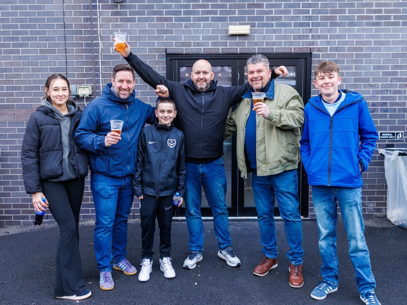 Pictured: Portsmouth Fans before the Game
Picture:Marcin Jedrysiak