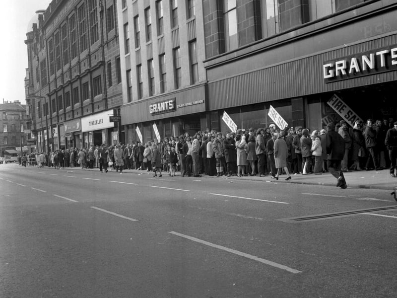 Shoppers queue up outside Grants department store in Earl Grey Street, Edinburgh for their fire sale, in June 1972.