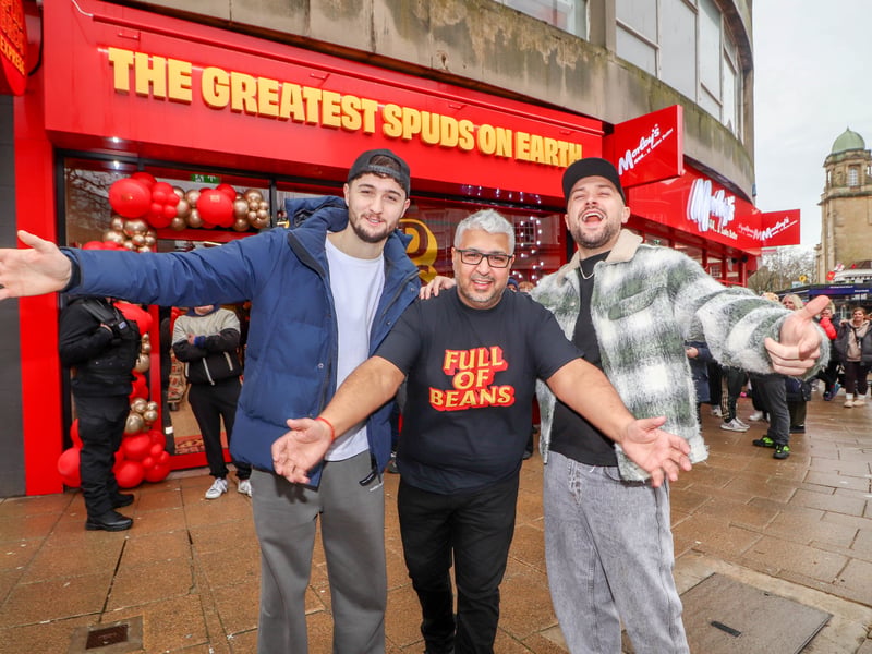 TikTok sensations the SpudBros have visited the city to support a local business owner who opened his SpudBros franchise 
on January 26, 2026. 


Pictured: Harley and Jacob Nelson with franchisee Sunny Bassi


Picture: Habibur Rahman