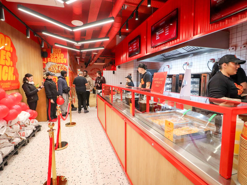 TikTok sensations SpudBros have visited the city to support a local business owner who opened his SpudBros franchise 
on January 26, 2026. 


Picture: Habibur Rahman