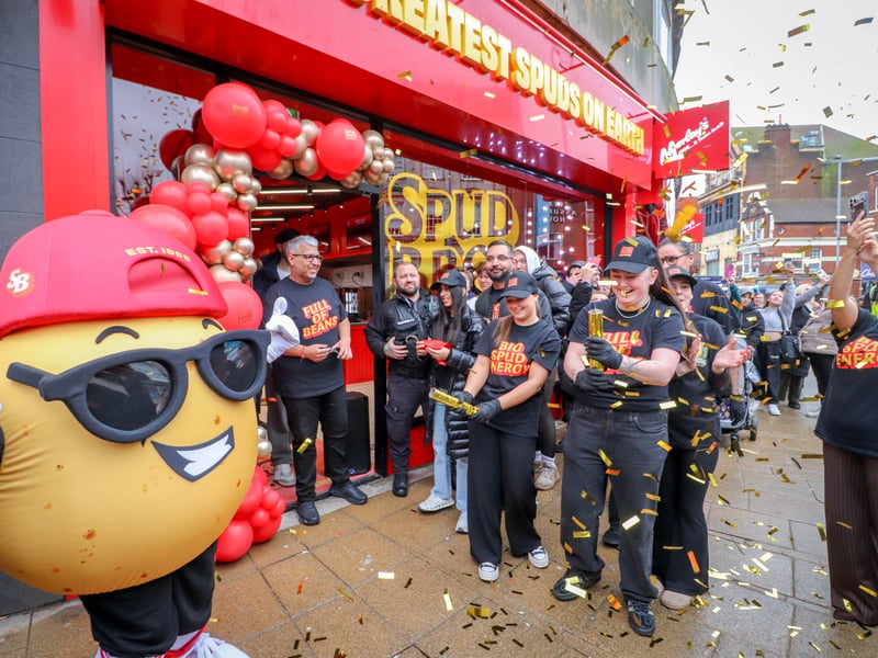 TikTok sensations SpudBros have visited the city to support a local business owner who opened his SpudBros franchise 
on January 26, 2026. 


Picture: Habibur Rahman
