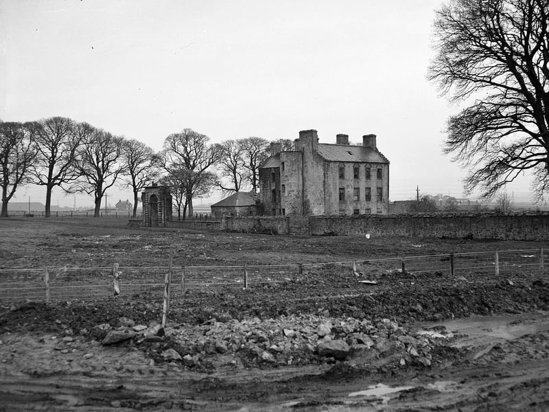Another picture of Woolmet House taken in November 1954. The arch seen to the left of the picture still stands at the entrance to the Danderhall Miners Welfare Club.