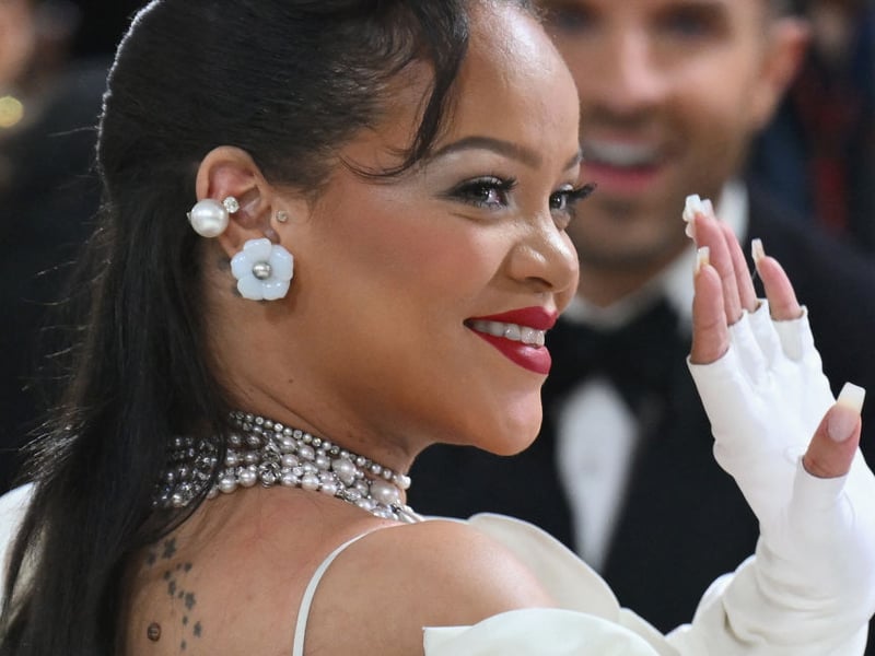 Yet another global superstar to never have set foot on Worthy Farm, Rihanna is a 4/1 shot to make her debut topping the bill in 2027. Let's just hope that her hit 'Umbrella' doesn't bring the rain.