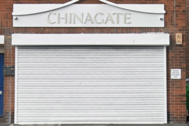 A Cross Gates staple for Chinese cuisine, Chinagate is loved for its "Munch Boxes" and salt and pepper chicken bites. With a solid 4.4 rating, it’s a reliable choice for classic chow mein, curry dishes, and even bubble tea. 🍽️ 123 Crossgates Rd, Cross Gates, Leeds LS15 7PB