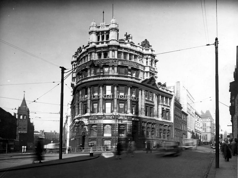 The Standard Life Assurance Buildings at corner of Park Row and Infirmary Street, facing towards City Square. Location was later to become the Norwich Union building, and is now the ultra-modern number 1 City Square. To the left, on Infirmary Street, can be seen the Yorkshire Penny Bank. Pictured in November 1947.