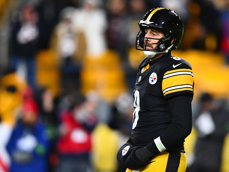 One of the oldest players in the NFL at 42, he's one of the most treasured NFL quarterbacks of all time. He is paid a yearly salary of $13,650,000 by the Steelers.