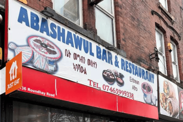 Renowned for its hearty Eritrean and Ethiopian cuisine, Abashawul offers a range of flavourful meat and vegetarian platters. Reviewers appreciate the attentive service and the authentic preparation of signature dishes like doro wat and kitfo. 🍴 136 Roundhay Road, Leeds LS8 5NA