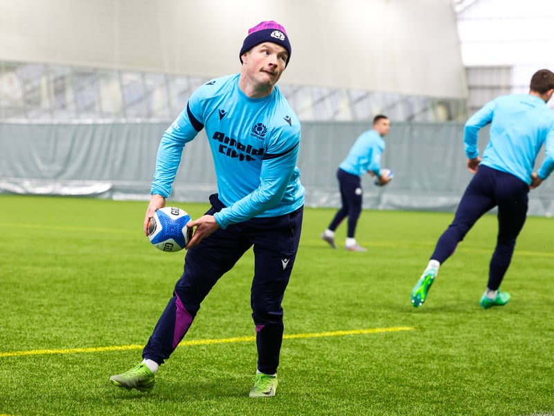 His energy and creativity was called upon with 15 minutes to go as Scotland chased down the scoreboard. Made an instant impact by sliding in at the corner after a lineout. 4
