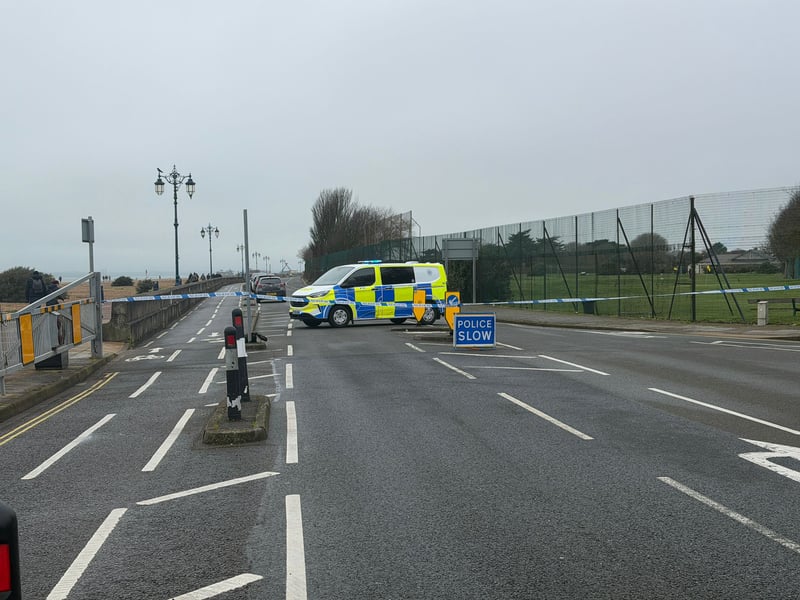 A cordon was set up by police from the Coffee Cup in Eastney to the other side of Canoe Lake.
