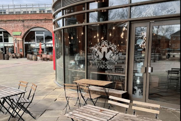 Tucked away on Water Lane, this eco-conscious café is a favourite for Holbeck Urban Village workers. Their fresh sandwiches and wholesome salads are the perfect 'power lunch' fuel. 🍴 113 Water Lane, Leeds LS11 5WD