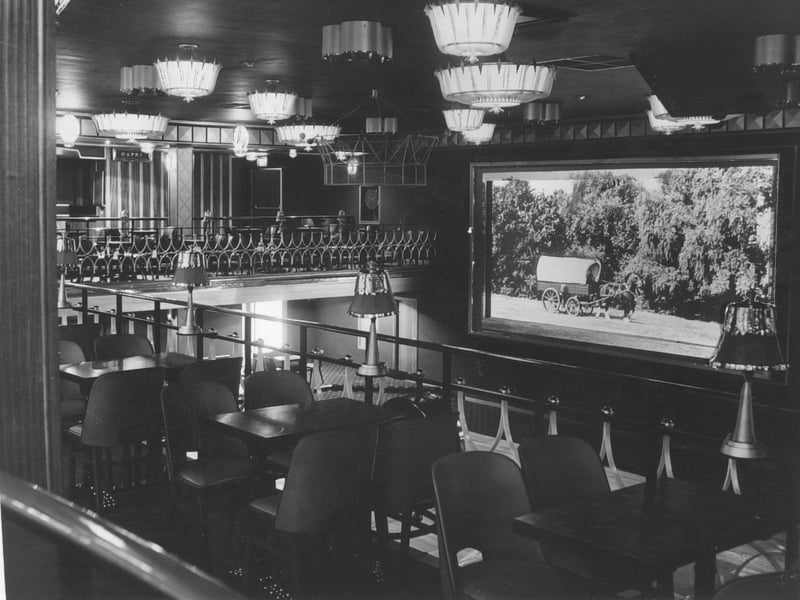 Mecca ballrooms were at the heart of the UK's nightlife in the 70s. It was where many youngsters had their first kiss or met the love of their life. Many people have particularly fond memories of the teen nights they used to host, often on a Monday or Tuesday.