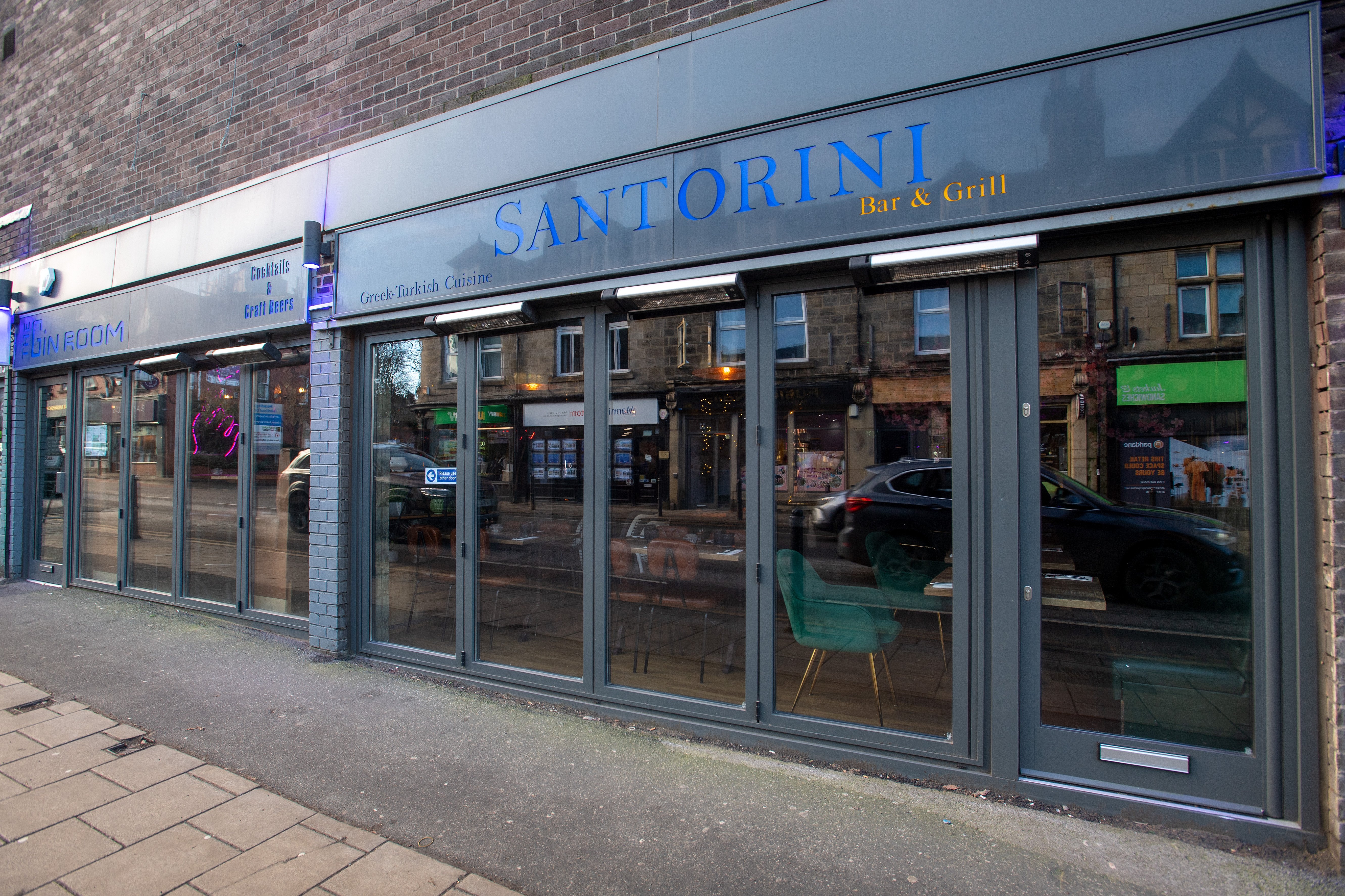 Santorini is widely regarded as one of the most reliable spots for a high-quality Greek and Turkish feast. Fans of the establishment frequently praise the Mixed Souvlaki and their perfectly seasoned gyros, often highlighting the generous portion sizes and the authentic, smoky flavour of the grill. 🍽️ 55A Otley Road, Headingley, Leeds, LS6 3AB