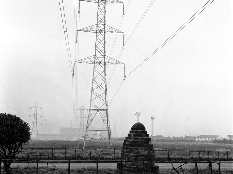 Electricity pylons and wires at Prestonpans in November 1965.