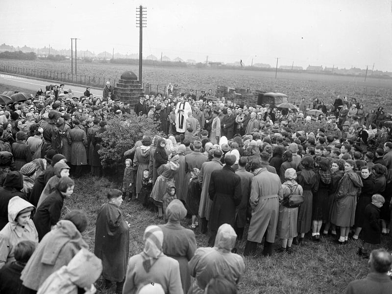 Remains being buried at the site of the Battle of Prestonpans  in May 1954.