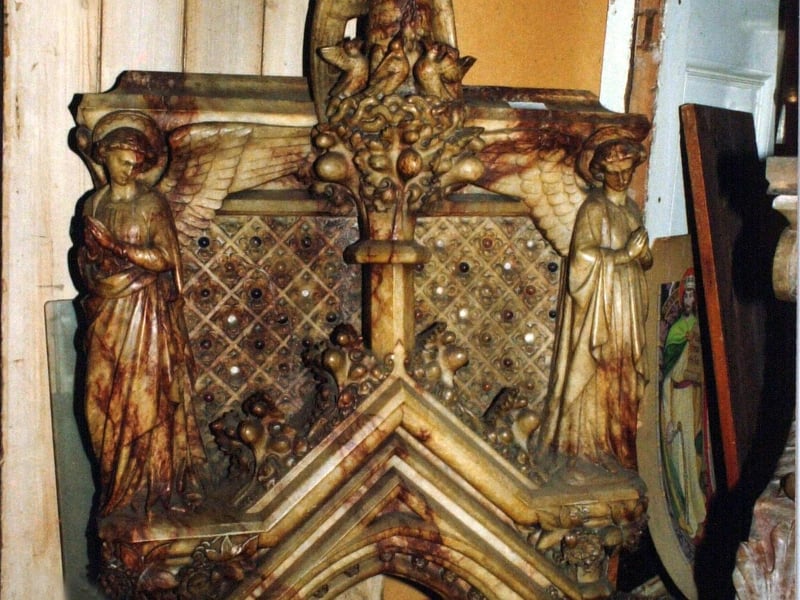 The dismounted top front section of the tabernacle showing some of the intricate carving. Pictured in September 2002.