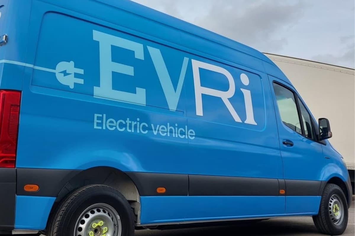 Ein Lieferfahrer von Evri aus Barnsley stahl Pakete im Wert von über 33 ...