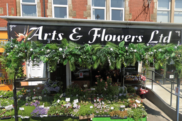 A family affair with over 45 years of experience, this East Leeds staple has over 230 five-star reviews. Fans rave about their 'wow factor' and their ability to deliver stunning, fresh arrangements even on short notice. 💐 25 Austhorpe Road, Crossgates, Leeds, LS15 8BA