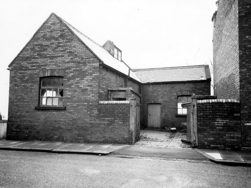 This property on Nutting Grove Terrace had been St. Michaels Parish Room Parochial Hall, but now appears to be disused. Pictured in March 1965.