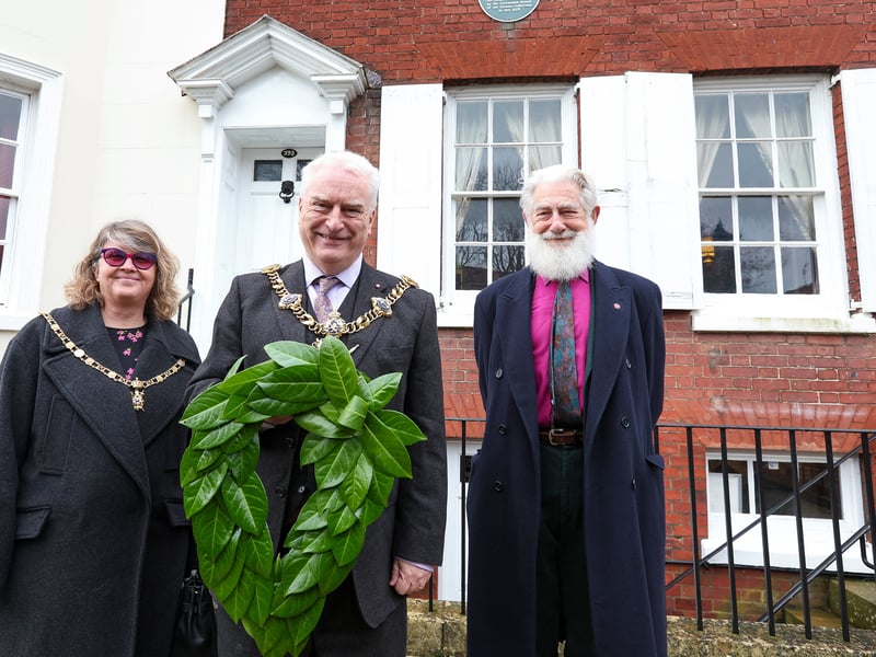 From left, Lady Mayoress Helena Cole, Lord Mayor of Portsmouth Cllr Gerald Vernon-Jackson and the Chairman of the Portsmouth Charles Dickens Society Tim Suffolk. Wreath laying for author Charles Dickens at his birthplace in Mile End Terrace, Portsmouth, on the 214th anniversary of his birth
Picture: Chris Moorhouse (070226-01)