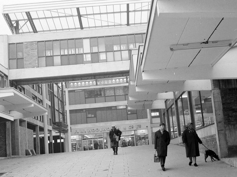 Glenrothes Shopping Centre in 1964, with the Woolworths shop front visible in the background