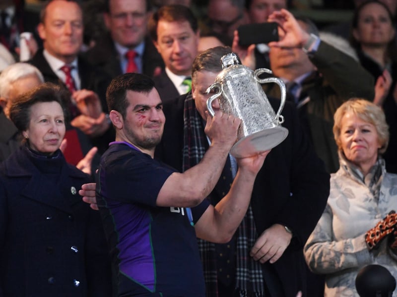 An absolute rollercoaster at Twickenham ended in the 16th Calcutta Cup stalemate. The Scots looked down and out as England raced to a 31-0 lead. But an epic comeback which saw them score six unanswered tries seen them take a seven point lead at the death, only for George Ford to score and convert a last minute buzzer-beater. Having won it the previous year, Scotland retained the cup.