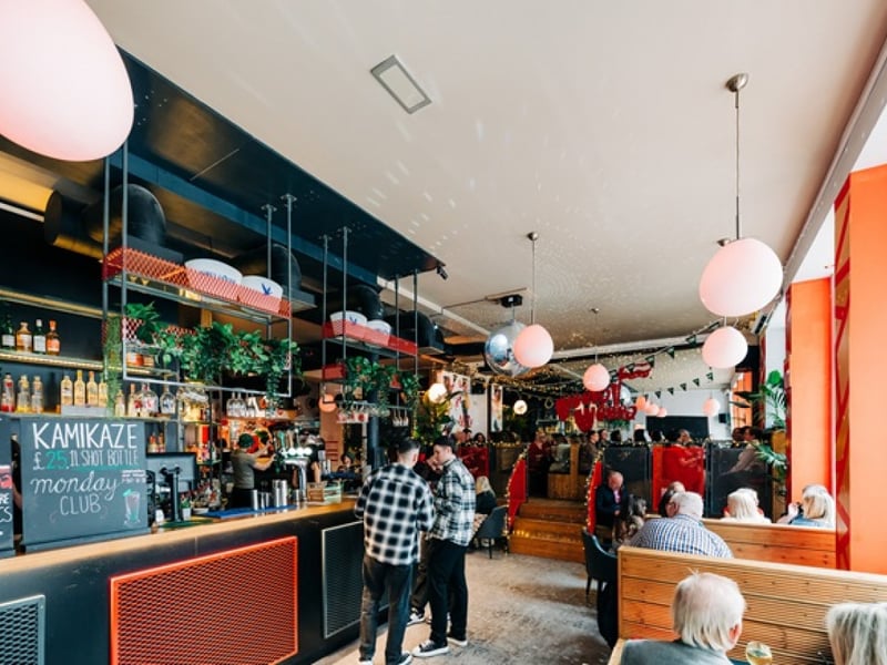 The opportunity is described as: "Licensed & leisure investment providing a superb return with clear growth potential through RPI linked rent reviews and better utilisation of the central square."
