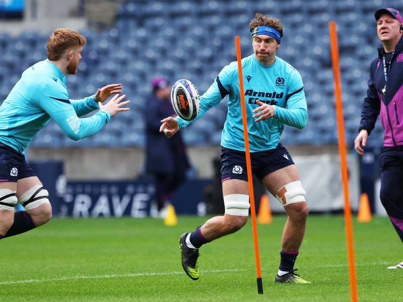 Brilliant first half that was cruelly ended by injury. A menace in the breakdown and morphed into a winger for Scotland's second try. Replaced by Matt Fagerson at break. 7