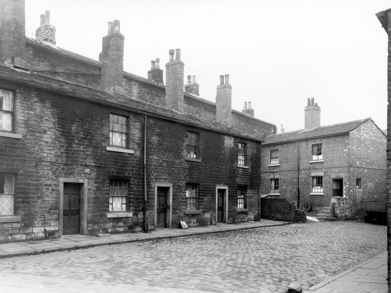 A row of back-to-back terraced houses on Ledgard's Place pictured in November 1957.