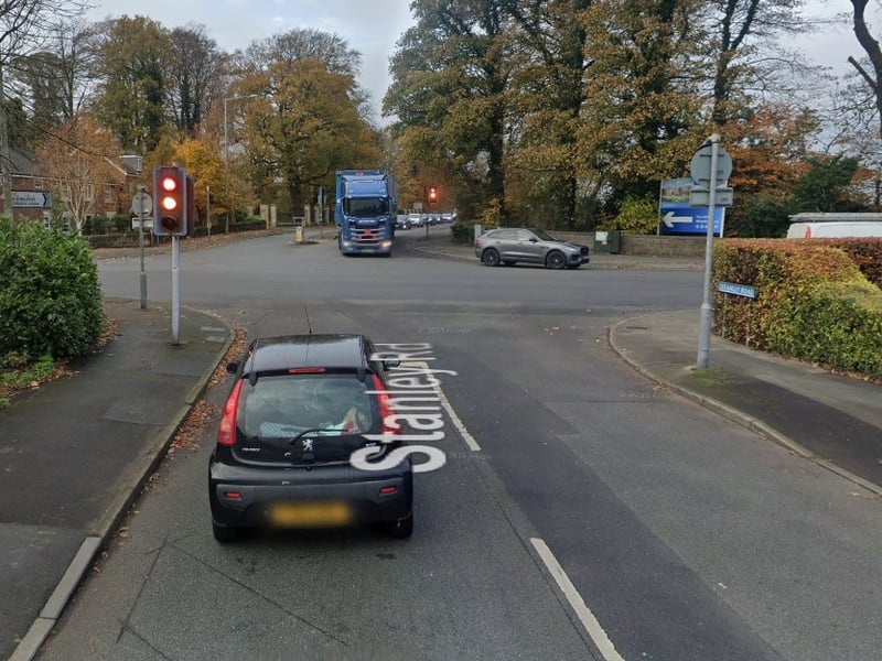 What: Temporary traffic lights
Why: Connection notice in relation to works on Stanifield Lane (Cadent)
When: Feb 16-Feb 27