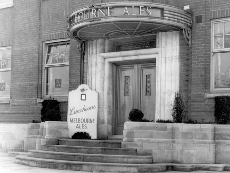 The entrance to the Fforde Grene on Roundhay Road in April 1939.
