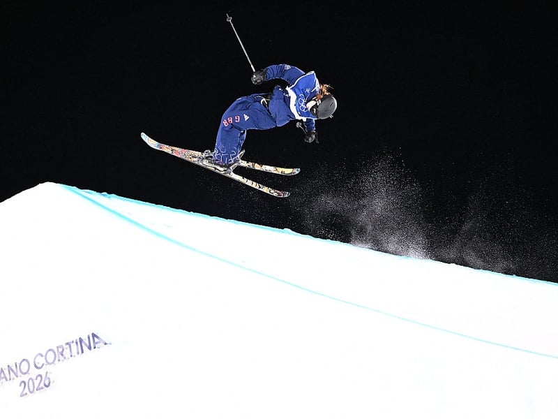 Kirsty Muir takes off from the ramp in her Big Air Final first run,