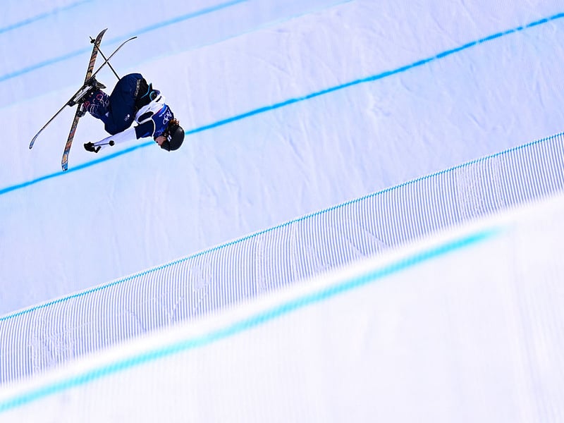 Action from Kirsty Muir's final run in the Women's Freeski Slopestyle Final.