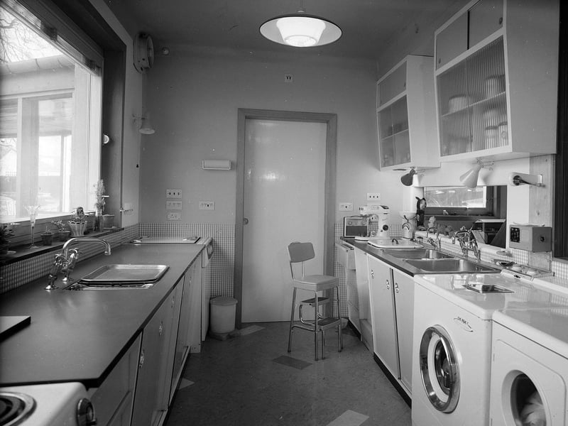 The kitchen of a house on Corbiehill Road owned by Mr and Mrs I Leggat in December 1958.