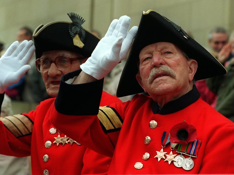 Chelsea Pensioners Sgt Roy Francis , 81, and CXpl Tom Potter, 84, at the Remembrance ceremony in November 1994.