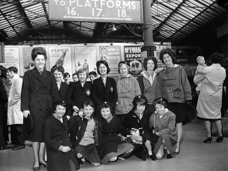 Girl Guides of the 178th Company,  Blackhall, leaving for their spring holiday weekend in Dunkeld in April 1963.