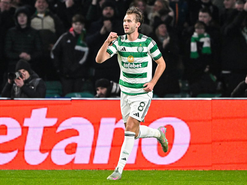 Showed some aggression in the midfield, and was alert enough to capitalise on Atakan Karazor's mistake to round the goalkeeper and level the scores with his 17th goal of the season.