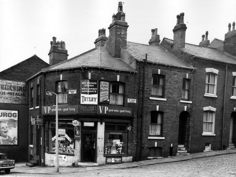 An off licence on Woodsley Road pictured in November 1963. St Johns Avenue is to the right.
