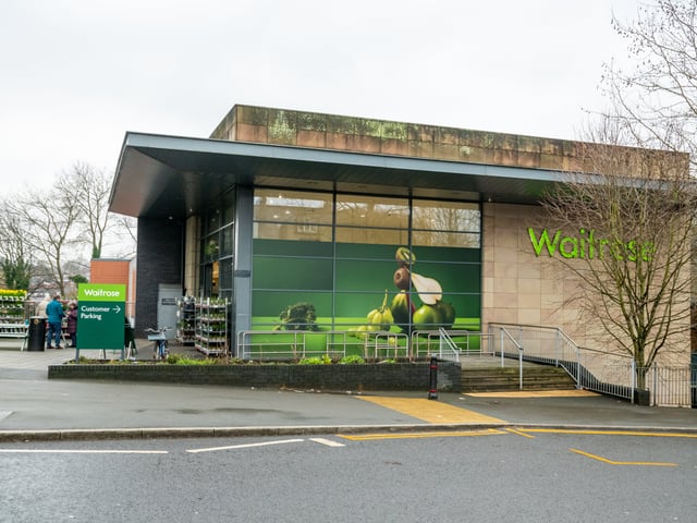 Don't let the image fool you - tucked away in this Waitrose lies the neighbourhood secret for fresh, hand-rolled sushi. Located conveniently for a quick pickup, it has earned a 5-star reputation for quality and convenience in the heart of the village. 🍴 Green Road (inside Waitrose), Leeds, LS6 4RJ