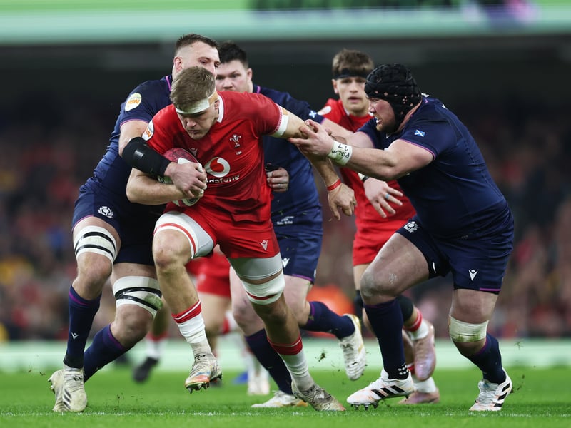 Not at his best and hooked earlier than normal after struggling against the Welsh forwards.