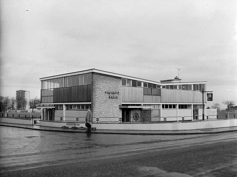 The Captains Cabin public house in Liberton in January 1962.